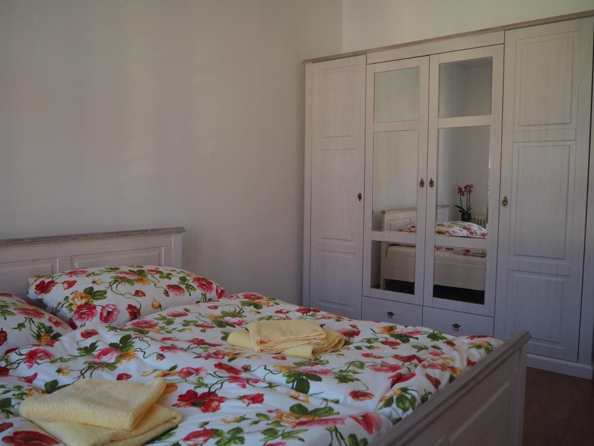 Apartmány Nejdek Exterior foto